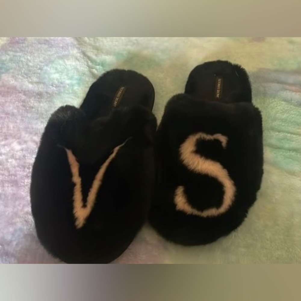 Victoria secret pink slippers